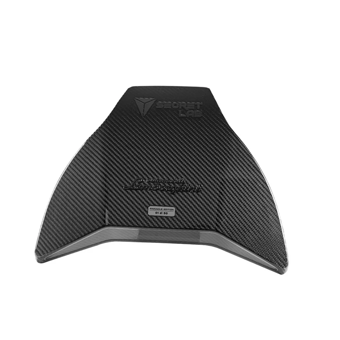 Producator de piese auto din fibra de carbon